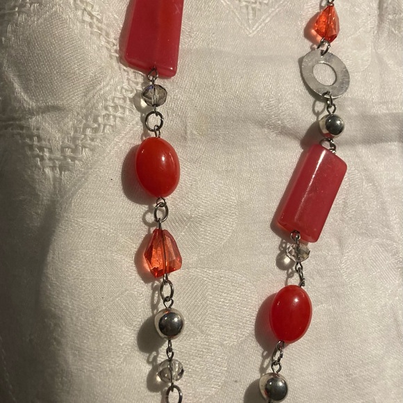 Beautiful watermelon and silver beaded necklace , mod style. - Picture 2 of 5